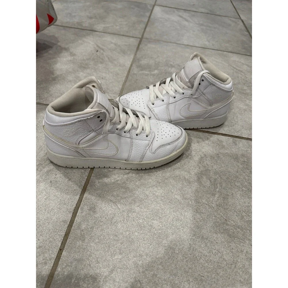 Nike Air Jordan a Mids Grade School Size 5.5